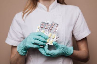 Digitale Autoriteit: Hoe Experts een Blijvende Band Creëren