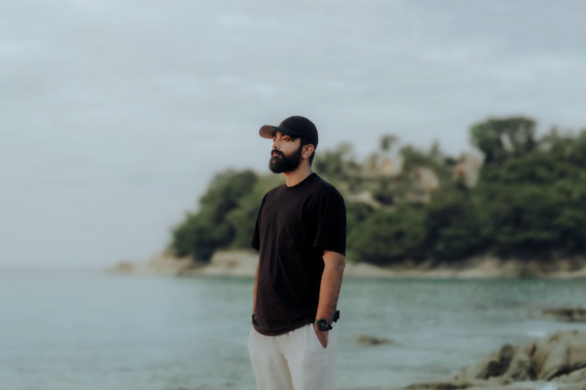 Filipino YouTuber in tropical beach setting